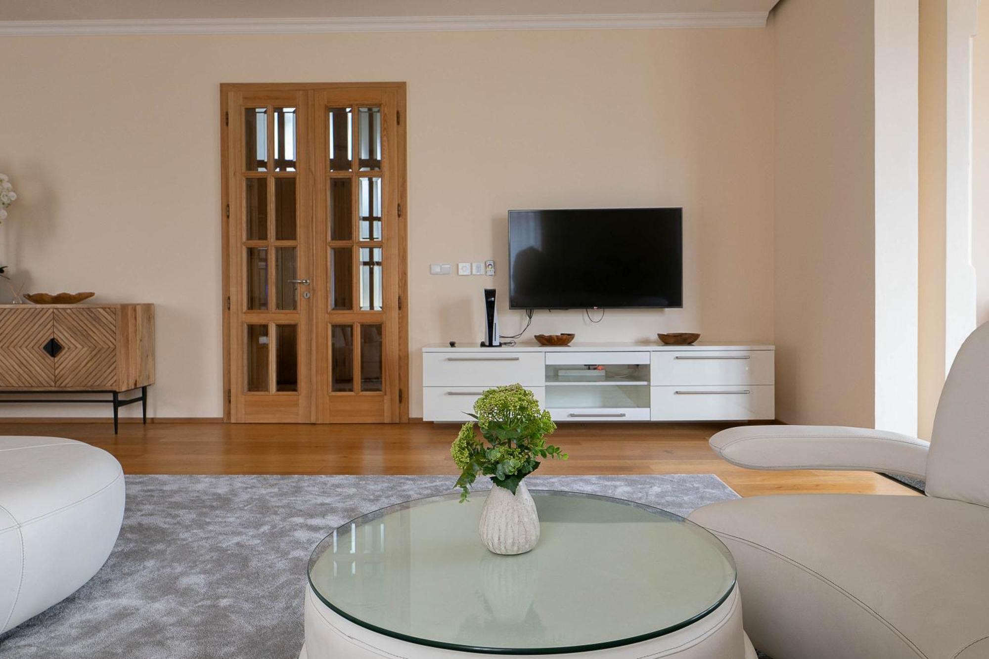 Executive 2-Bdrm Central Suite Ústí nad Labem Exterior foto